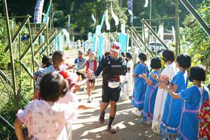 BIB: 2303
                            <button type="button" onclick="openModal(19059006)" class="btn btn-primary btn-sm float-right btn-popup" data-toggle="modal" data-target=".modal-high-quality">
                        <i class="fas fa-shopping-cart"></i> Add to Cart
                    </button>
                                            <button type="button" onclick="isThisMe(19059006, true)" class="btn btn-success btn-sm float-right btn-popup btn-isme hidden" data-toggle="tooltip" data-placement="bottom" title="นี่คือรูปของคุณใช่ไหม คลิกที่นี่เพื่อเอาเข้าอัลบั้ม">
                        <i class="fas fa-plus"></i> Add to album
                    </button>
                    <button type="button" onclick="isThisMe(19059006, false)" class="btn btn-warning btn-sm float-right btn-popup btn-isnotme hidden">
                        <i class="fas fa-ban"></i> Remove from album
                    </button>